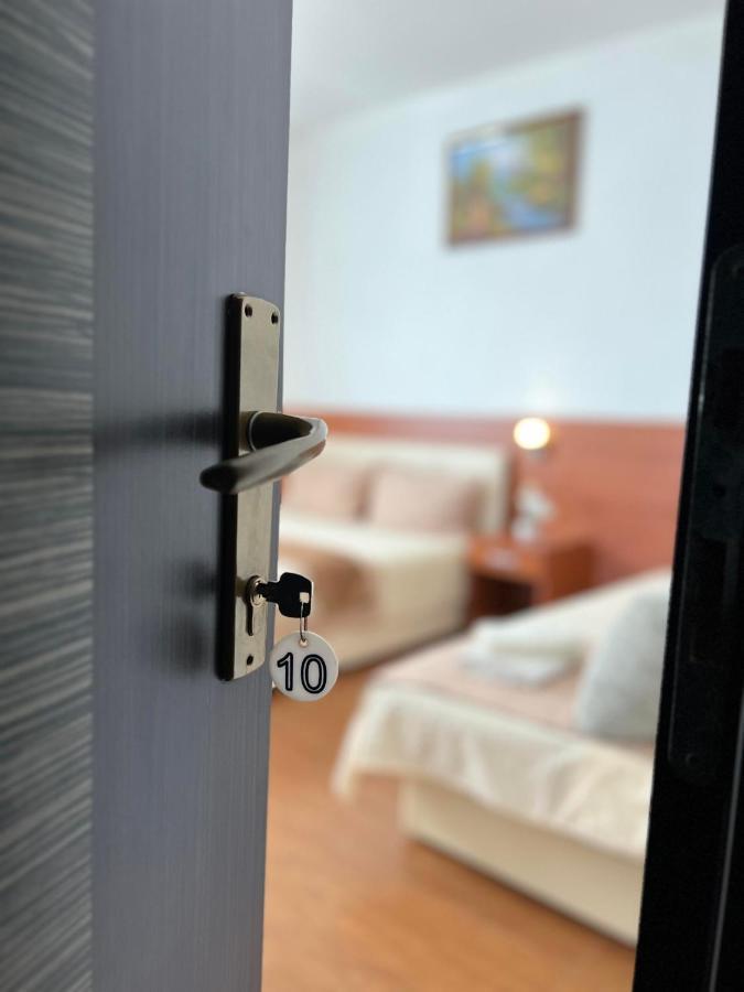 Apartments Fat E Jet - Pool & Breakfast อุลซิน ภายนอก รูปภาพ