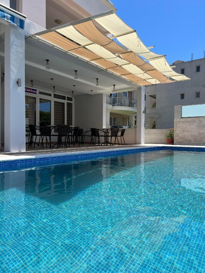 Apartments Fat E Jet - Pool & Breakfast อุลซิน ภายนอก รูปภาพ