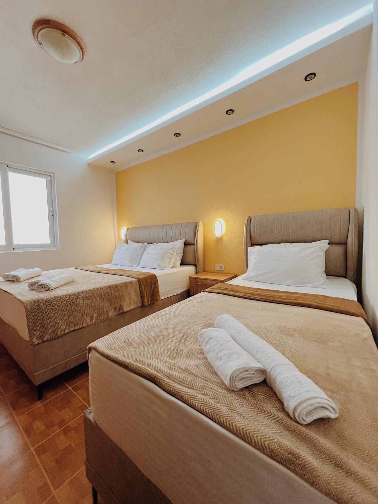 Apartments Fat E Jet - Pool & Breakfast อุลซิน ภายนอก รูปภาพ