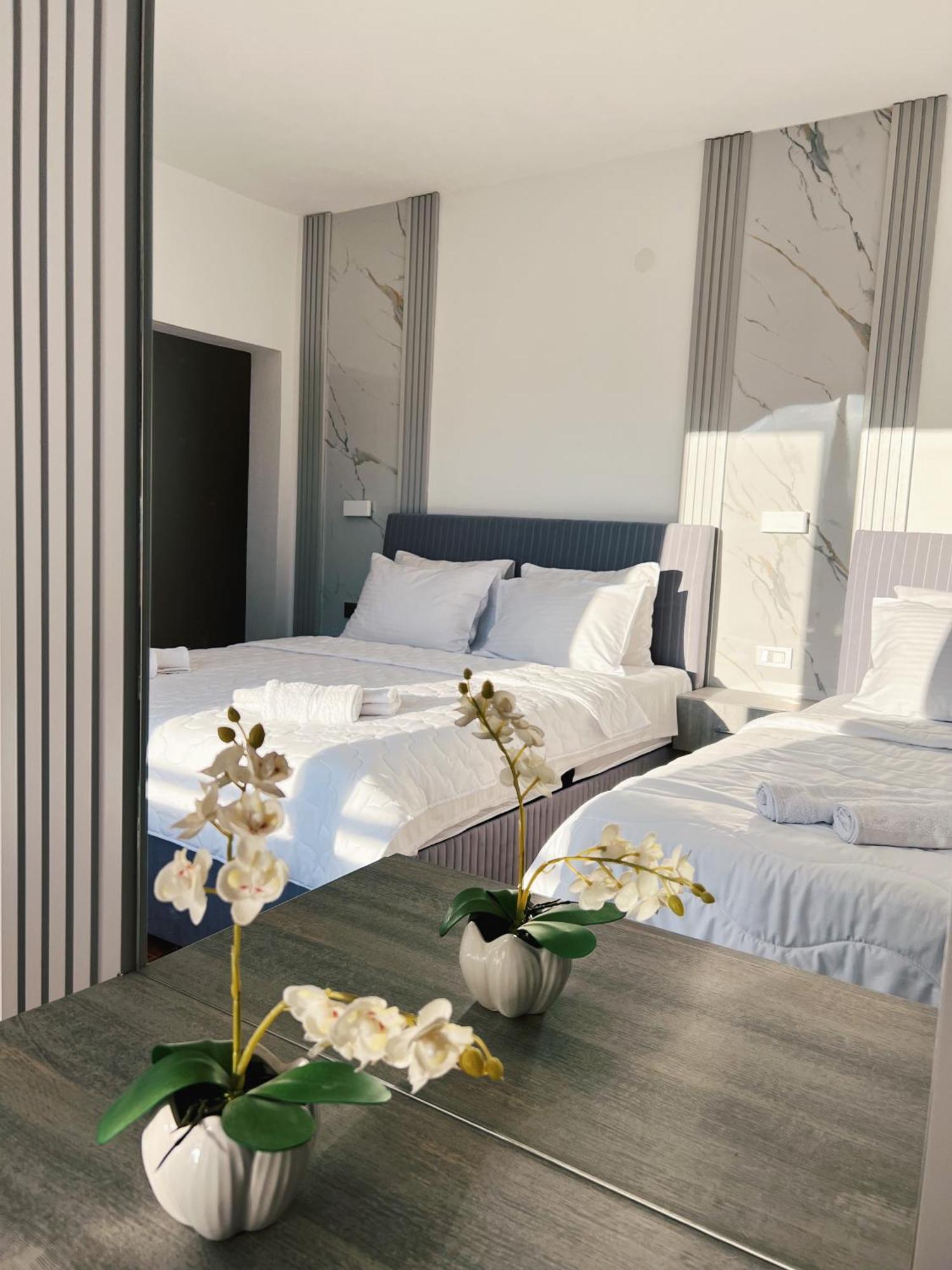 Apartments Fat E Jet - Pool & Breakfast อุลซิน ภายนอก รูปภาพ