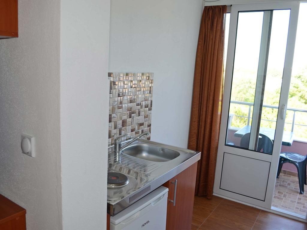 Apartments Fat E Jet - Pool & Breakfast อุลซิน ภายนอก รูปภาพ