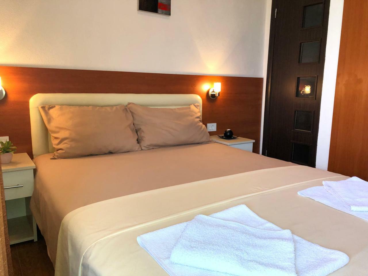 Apartments Fat E Jet - Pool & Breakfast อุลซิน ภายนอก รูปภาพ
